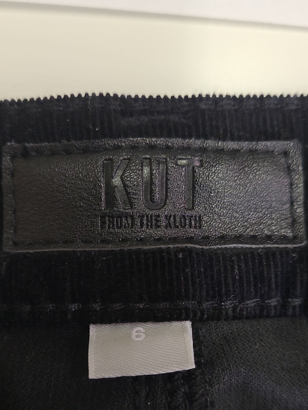 KUT From The Kloth Catherine Boyfriend Corduroy Pants Black Size 6 High Rise - Picture 4 of 8